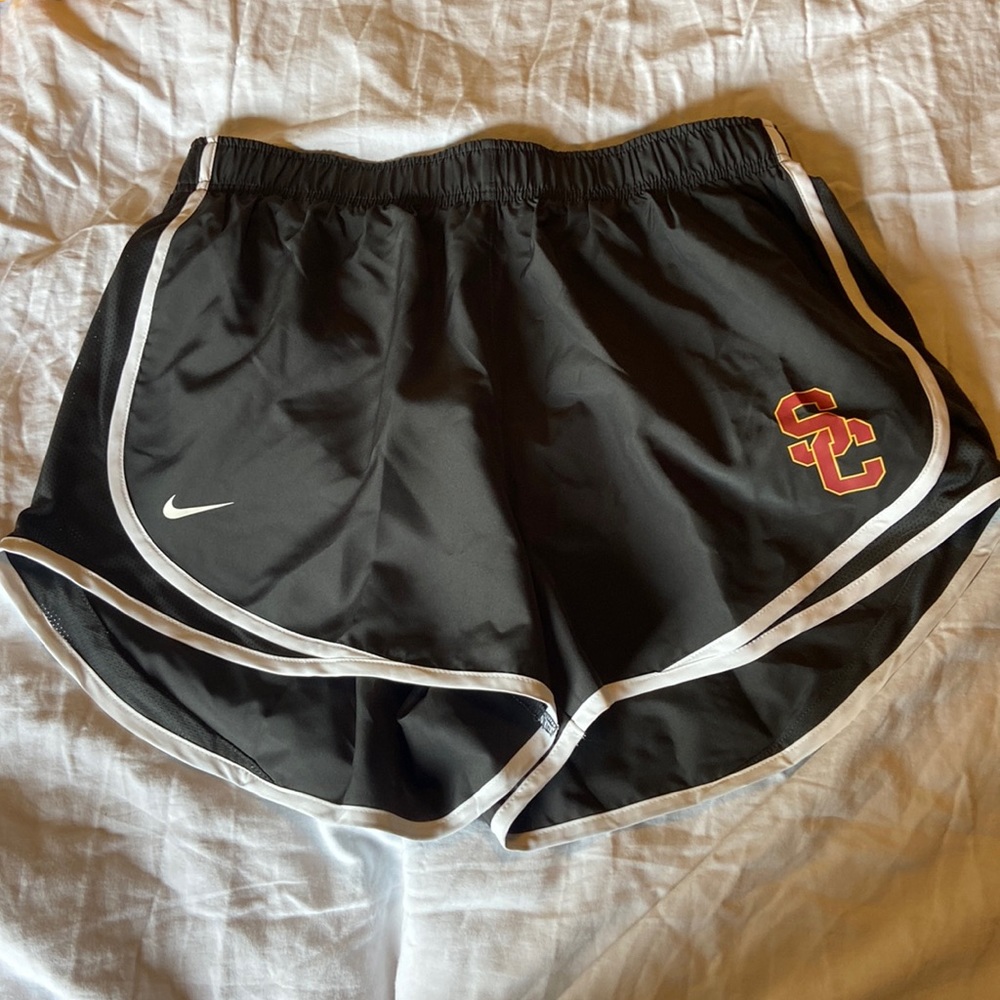 New With Tags USC Nike Dri-Fit Shorts Size M